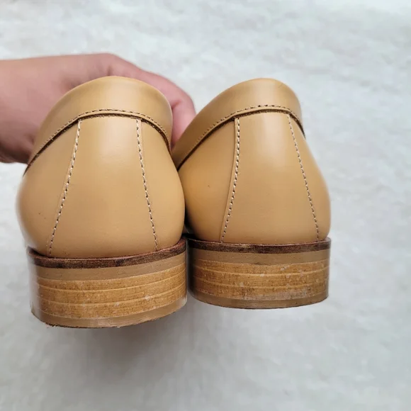 Everlane The Modern Loafer in Sand/Honey - Picture 5 of 10